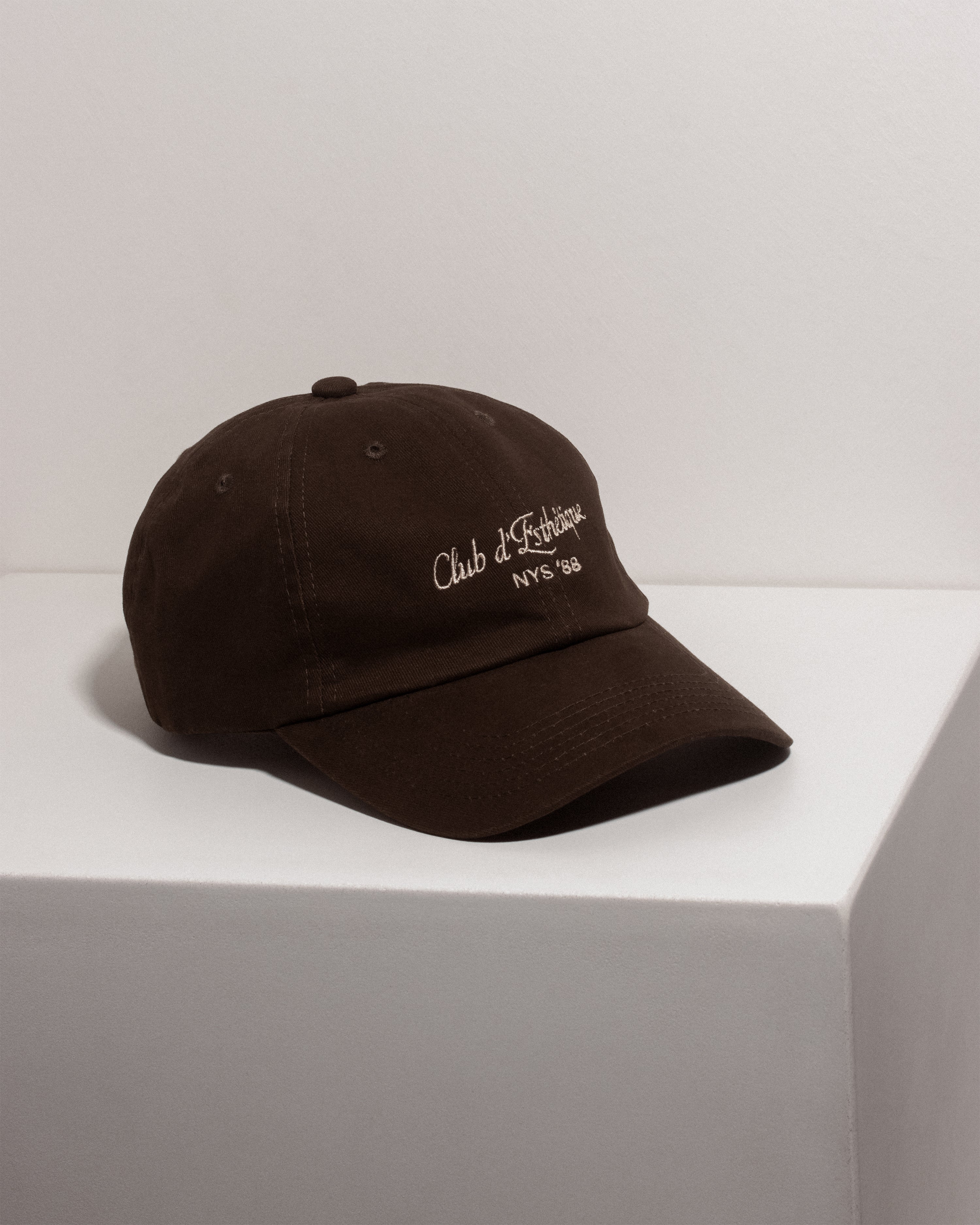 Club d'Esthétique Hat